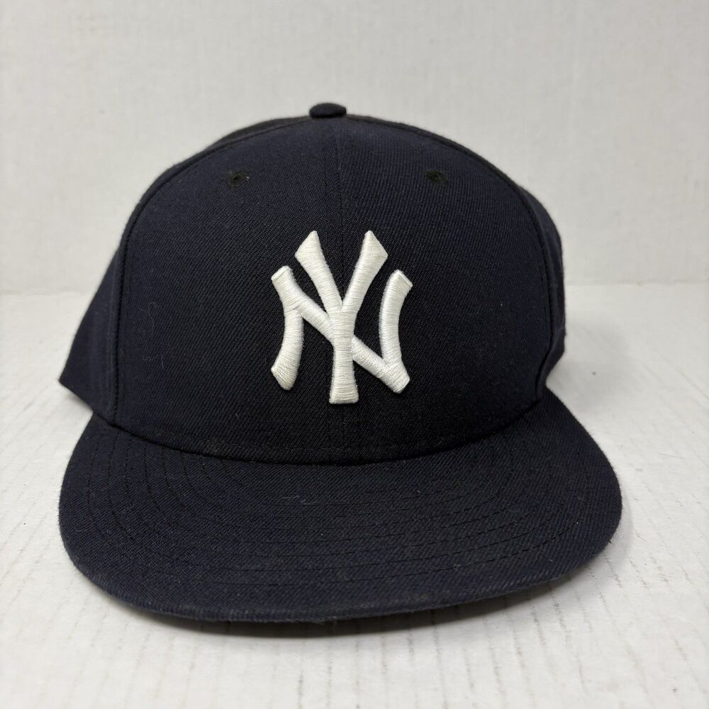 New Era 59Fifty New York Yankees Classic On Field Fitted Hat Cap Size 7 3/4 Navy